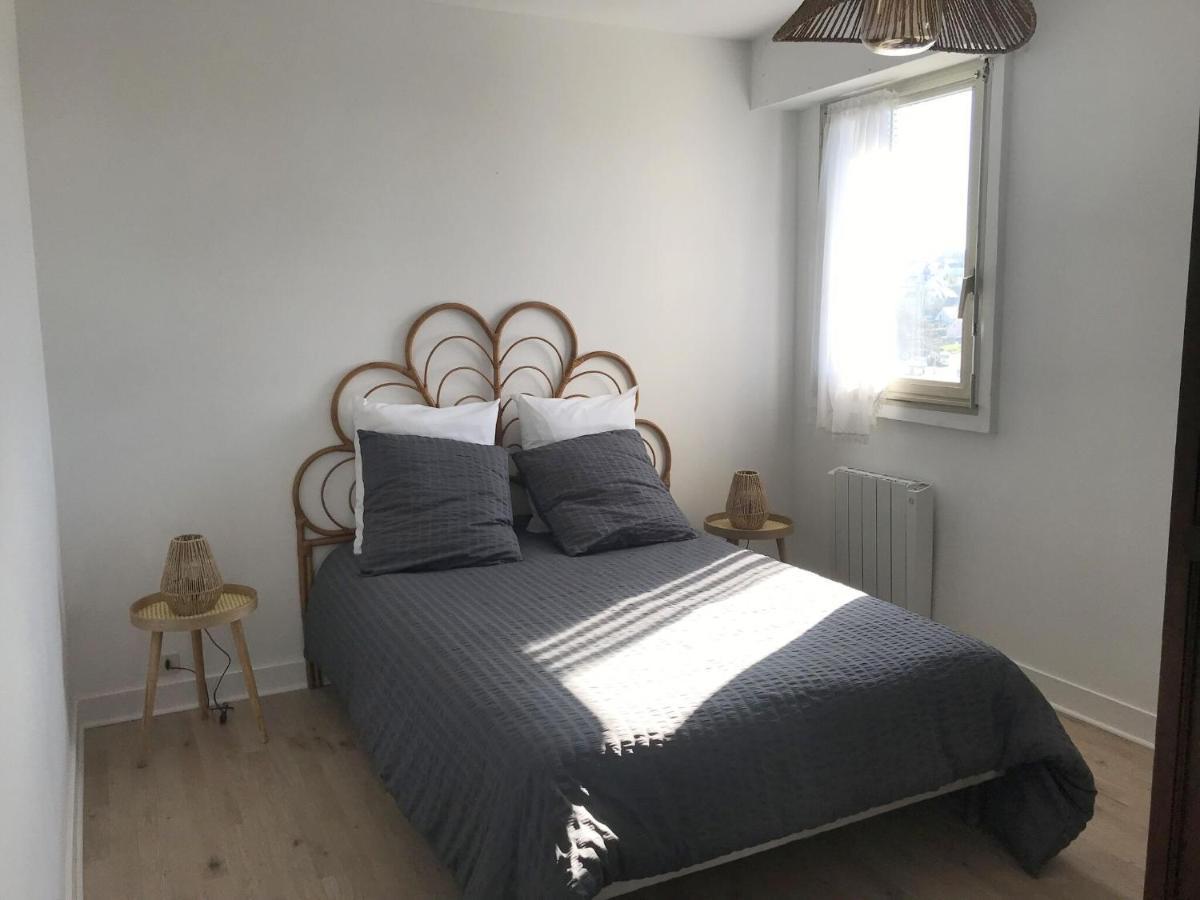 Nice Apartment In Audierne Close To Beach Exteriör bild